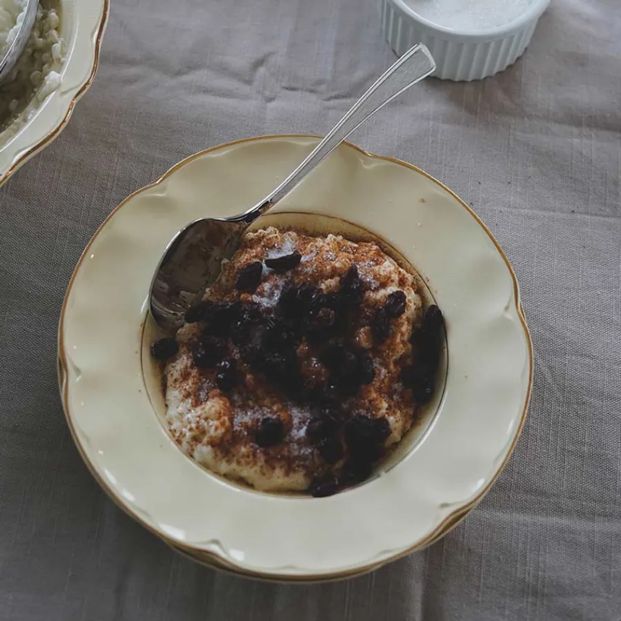 HARDANGER BESTIKK Ramona Grøtsett