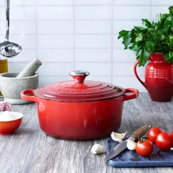 LE CREUSET Støpejernsgryte 4,2L/24cm Cerise