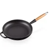 LE CREUSET Støpejernspanne med Trehåndtak 28cm Black