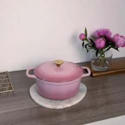 NOVA Dynamic Støpejernsgryte 4,3L 24cm Rosa