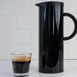 CHRISTIANIA 1739 TERMOKANNE SORT 1L CYLINDER