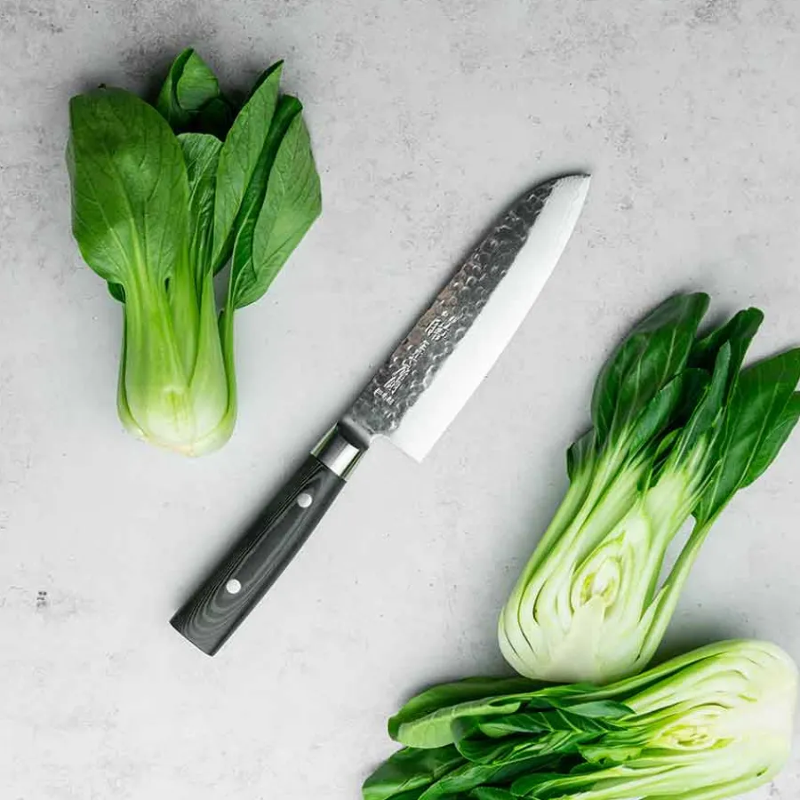 YAXELL Zen Santokukniv 16,5cm